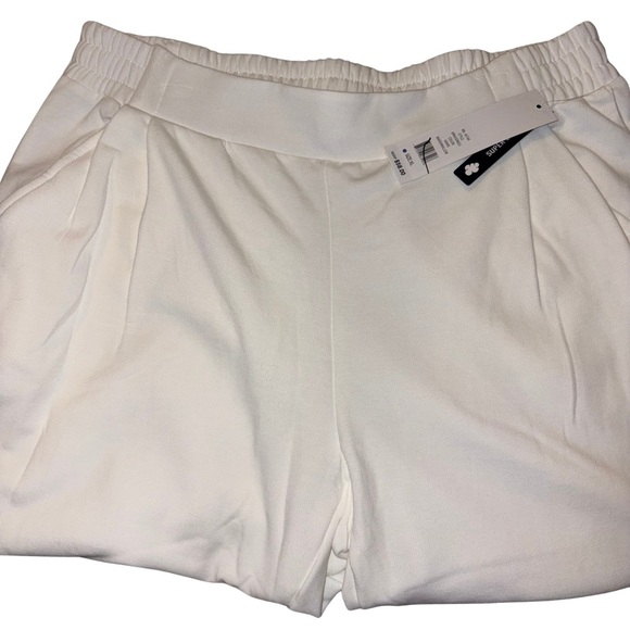 Weekend Routine White Knit Skinny Pants with Elastic Waistband, Pockets NWT - Picture 2 of 5